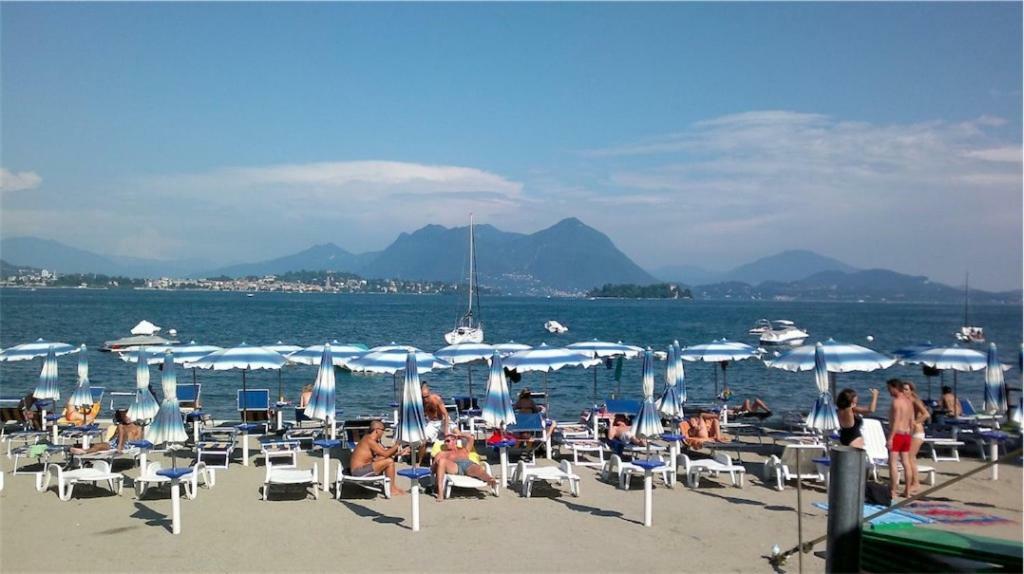 Fiore Rosso Stresa Buitenkant foto
